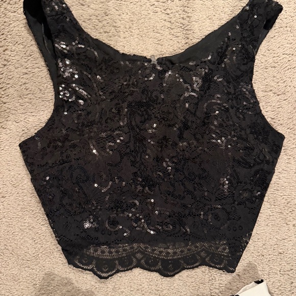 City Triangles Black Lace Crop Top - Picture 2 of 3